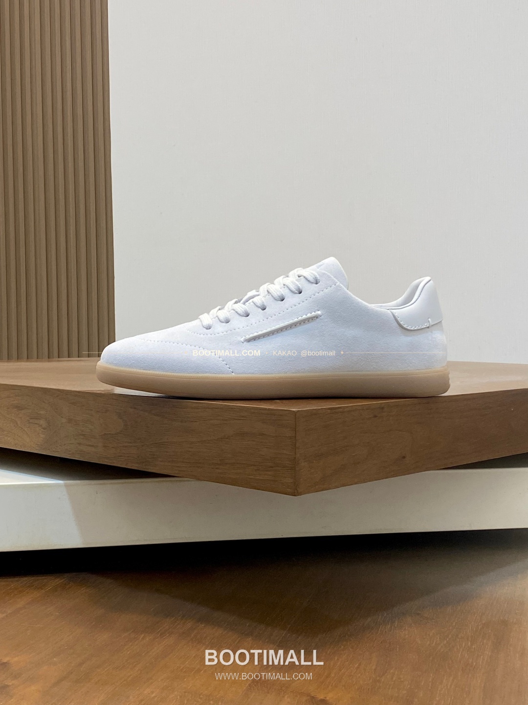 제냐 232 스웨이드 로고 레이스업 스니커즈 화이트 Zegna 232 Suede Logo Lace-Up Sneakers 2