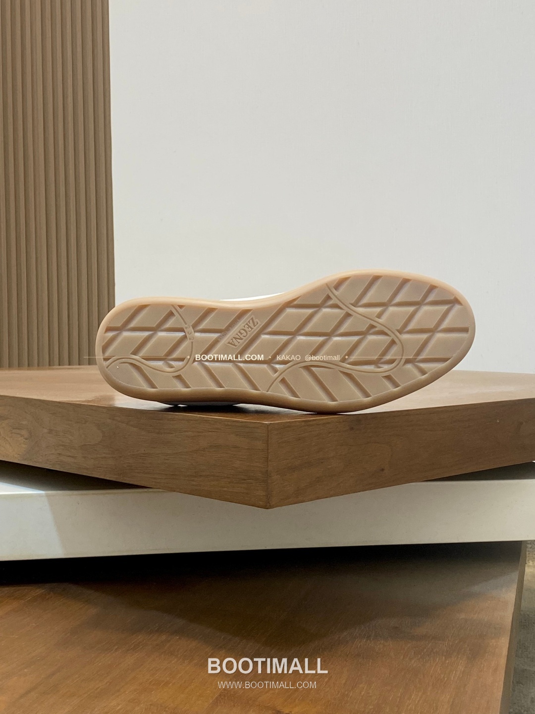 제냐 232 스웨이드 로고 레이스업 스니커즈 화이트 Zegna 232 Suede Logo Lace-Up Sneakers 9