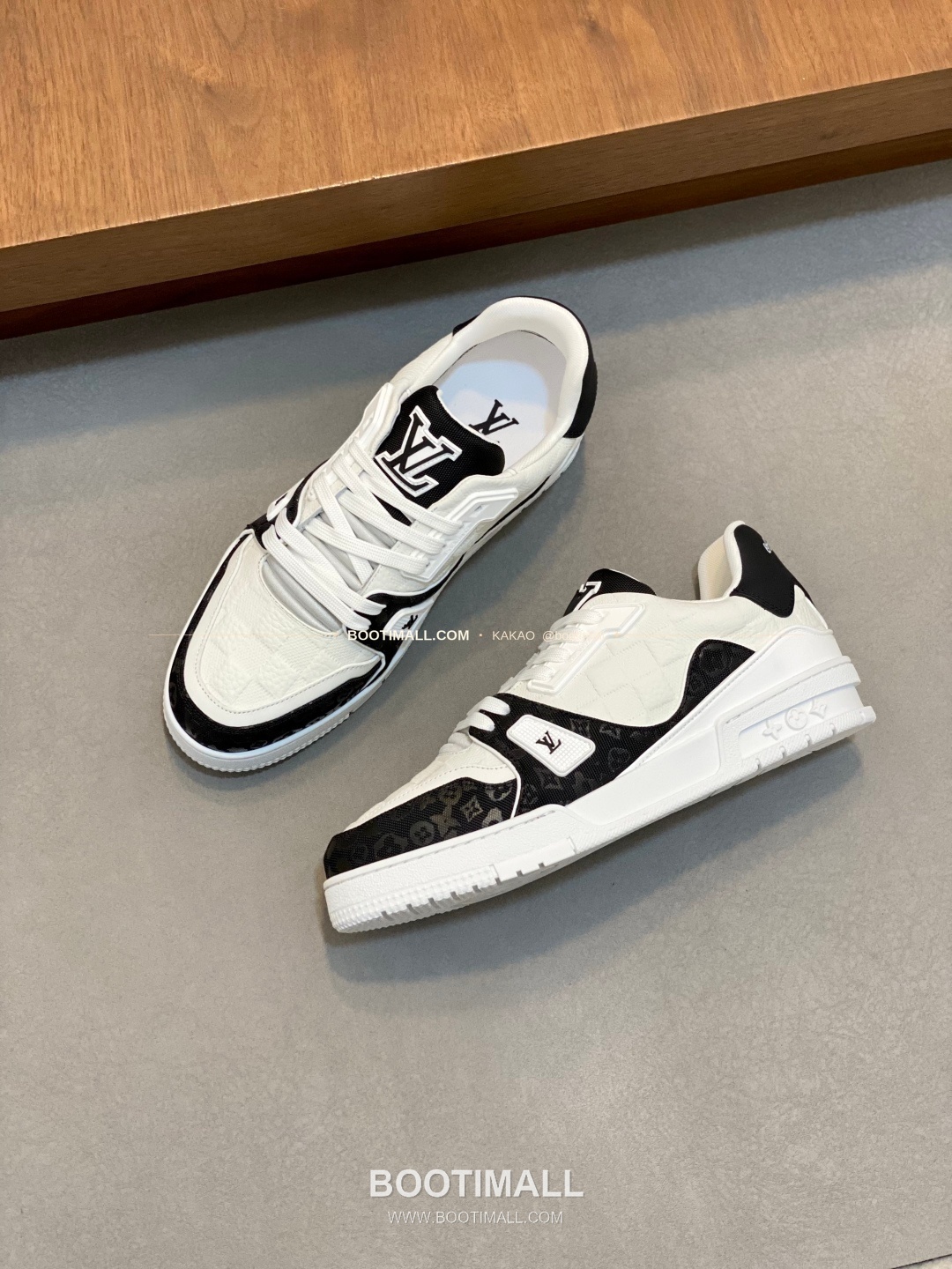 루이비통 트레이너 그레인가죽 로고 레이스업 스니커즈 Louis Vuitton Trainer Grained Calfskin Logo Lace-Up Sneakers 5