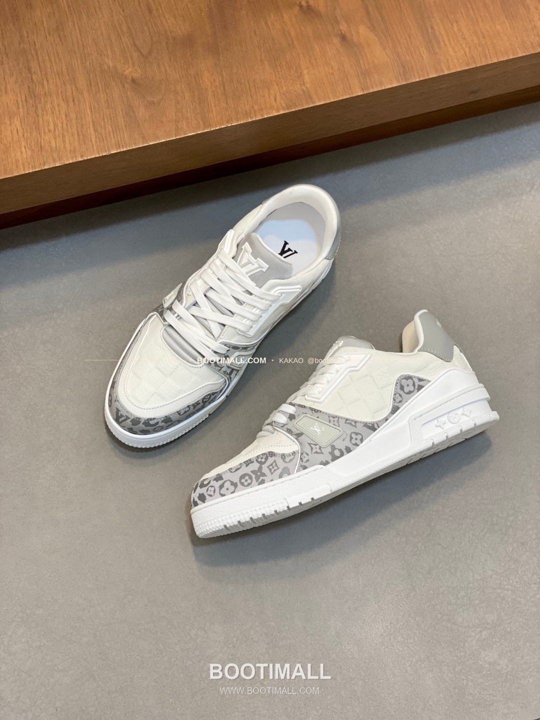 루이비통 트레이너 그레인가죽 로고 레이스업 스니커즈 Louis Vuitton Trainer Grained Calfskin Logo Lace-Up Sneakers 5