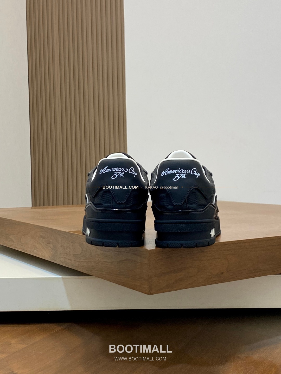 루이비통 트레이너 그레인가죽 로고 레이스업 스니커즈 블랙 Louis Vuitton Trainer Grained Calfskin Logo Lace-Up Sneakers 8