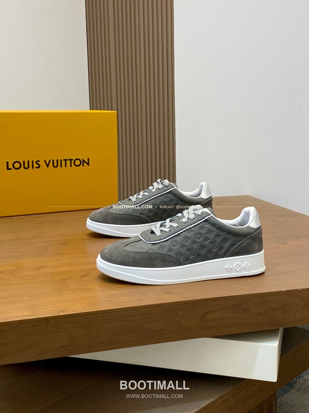 루이비통 송아지가죽 모노그램 로고 레이스업 스니커즈 카키 Louis Vuitton Calfskin Monogram Logo Lace-Up Sneakers 3