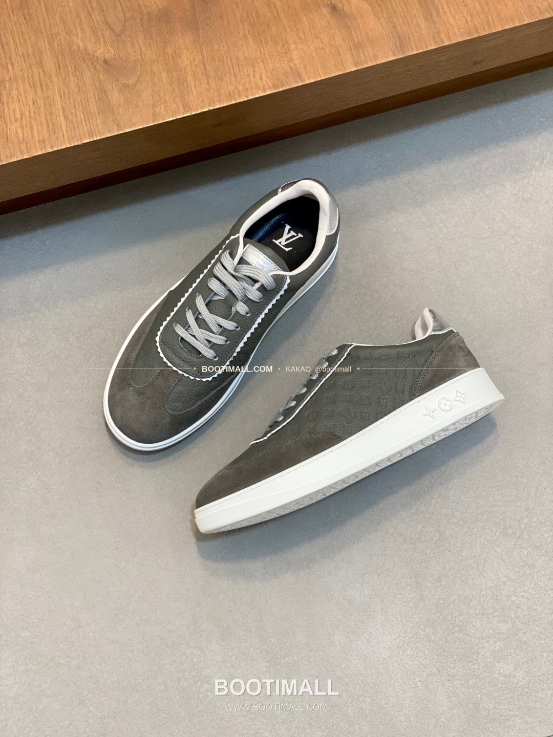 루이비통 송아지가죽 모노그램 로고 레이스업 스니커즈 카키 Louis Vuitton Calfskin Monogram Logo Lace-Up Sneakers 5