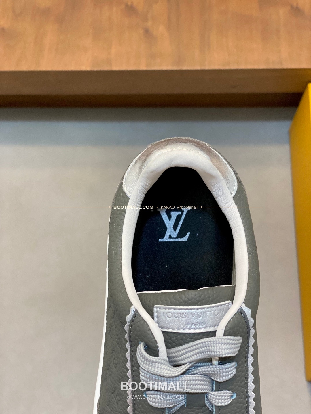 루이비통 송아지가죽 모노그램 로고 레이스업 스니커즈 카키 Louis Vuitton Calfskin Monogram Logo Lace-Up Sneakers 7