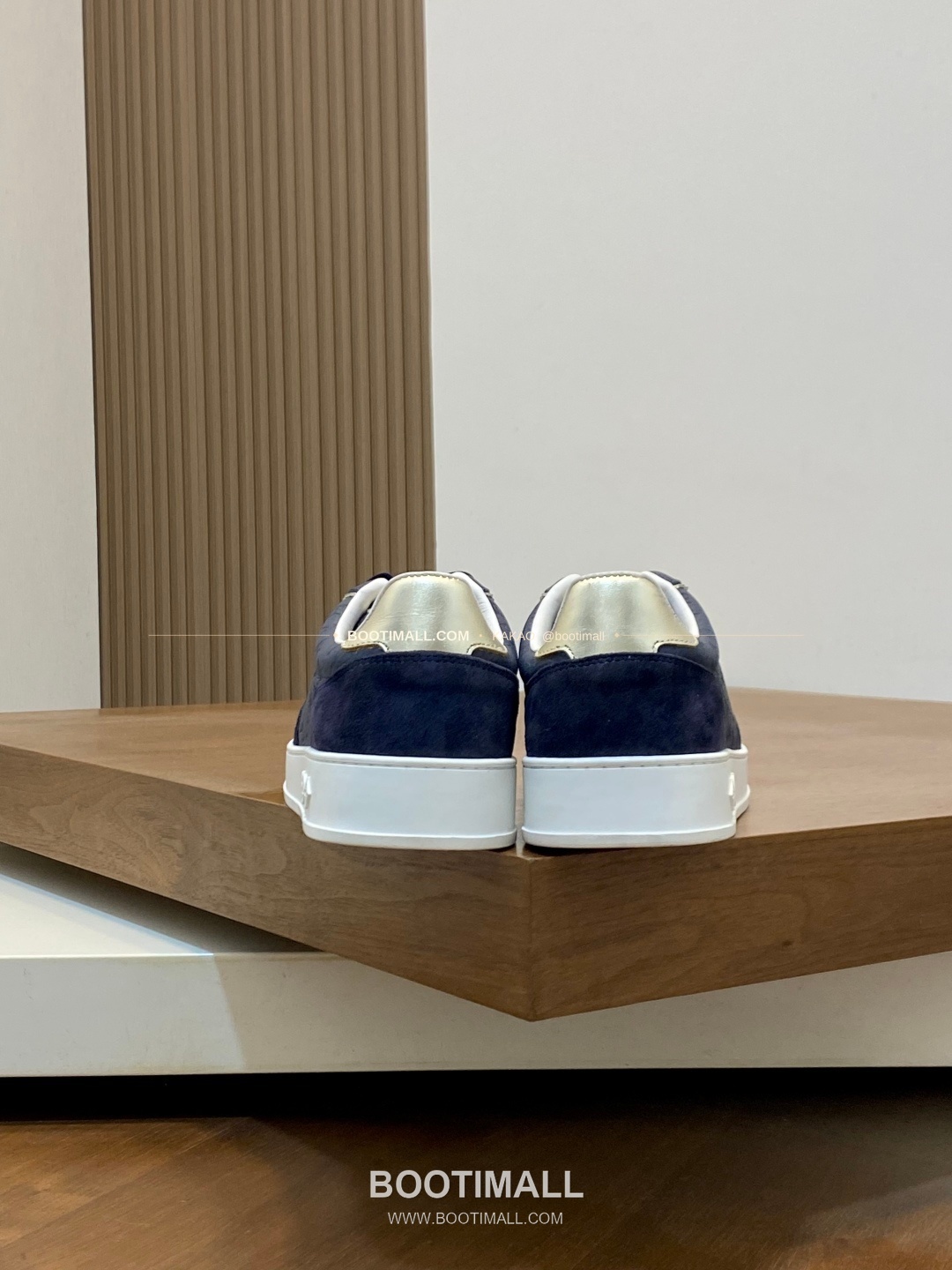 루이비통 송아지가죽 모노그램 로고 레이스업 스니커즈 네이비 Louis Vuitton Calfskin Monogram Logo Lace-Up Sneakers 8