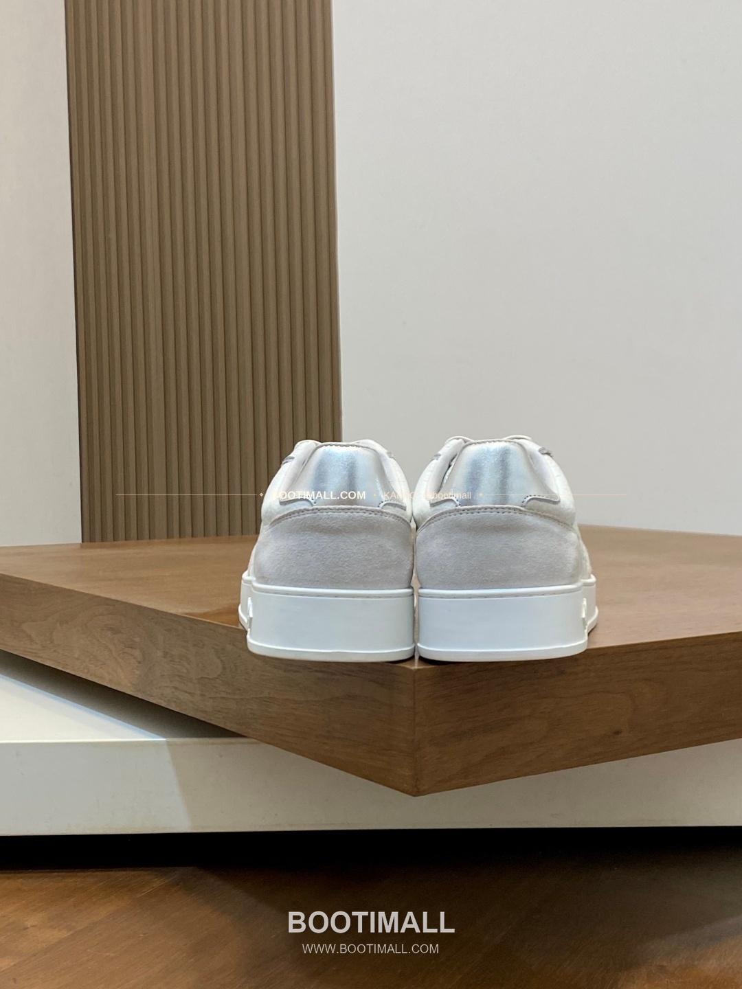 루이비통 송아지가죽 모노그램 로고 레이스업 스니커즈 화이트 Louis Vuitton Calfskin Monogram Logo Lace-Up Sneakers 8