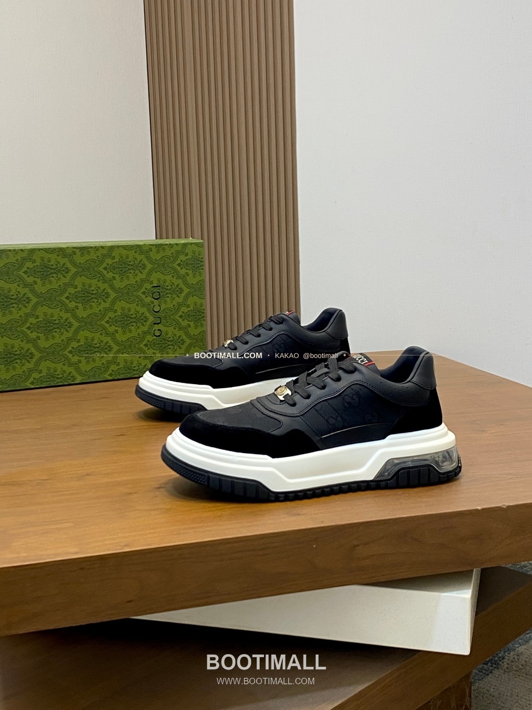 구찌 나파가죽 로고 레이스업 스니커즈 블랙 Gucci Nappa Calfskin Logo Lace-Up Sneakers 3