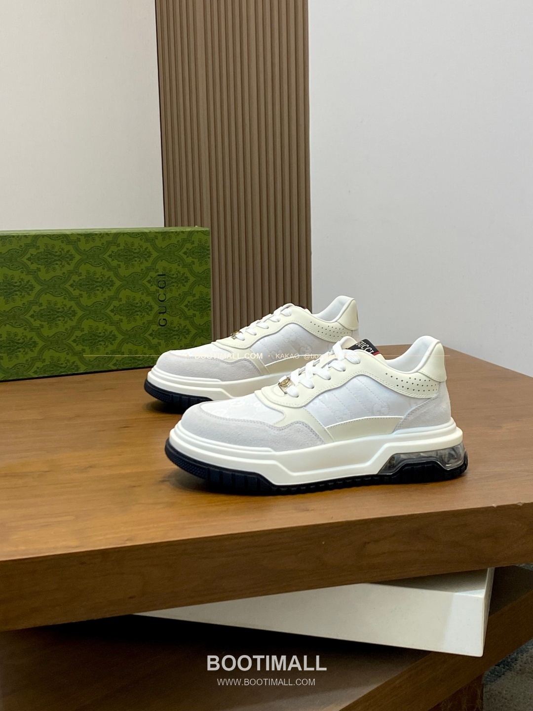 구찌 나파가죽 로고 레이스업 스니커즈 화이트 Gucci Nappa Calfskin Logo Lace-Up Sneakers 3