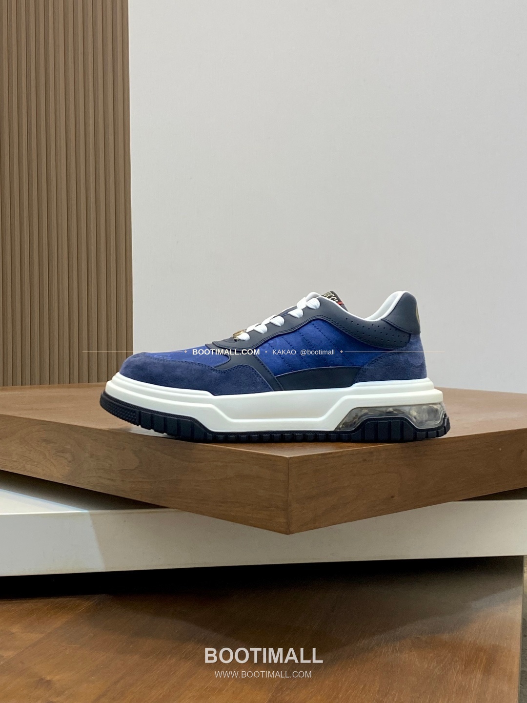 구찌 나파가죽 로고 레이스업 스니커즈 네이비 Gucci Nappa Calfskin Logo Lace-Up Sneakers 2