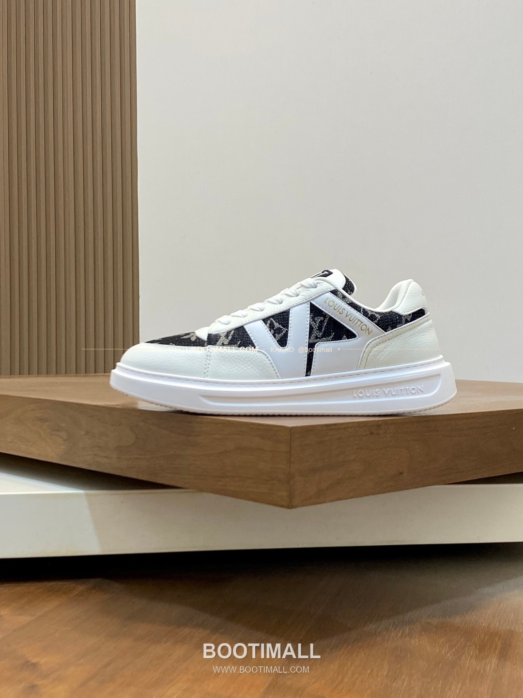 루이비통 모노그램 송아지가죽 에어솔 레이스업 스니커즈 Louis Vuitton Monogram Calfskin Air Sole Lace-Up Sneakers 5cm 2