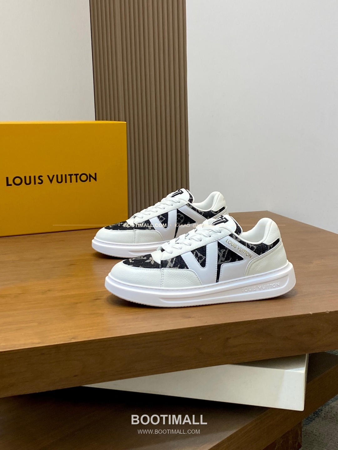 루이비통 모노그램 송아지가죽 에어솔 레이스업 스니커즈 Louis Vuitton Monogram Calfskin Air Sole Lace-Up Sneakers 5cm 3