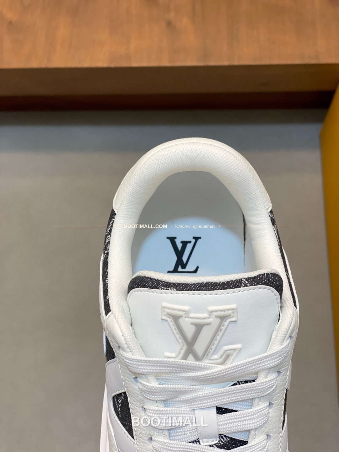 루이비통 모노그램 송아지가죽 에어솔 레이스업 스니커즈 Louis Vuitton Monogram Calfskin Air Sole Lace-Up Sneakers 5cm 7