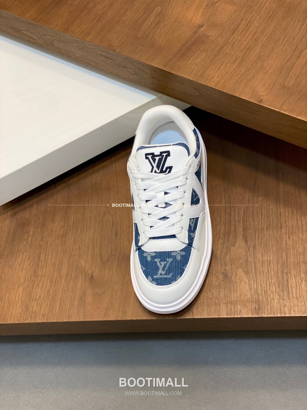 루이비통 모노그램 송아지가죽 에어솔 레이스업 스니커즈 Louis Vuitton Monogram Calfskin Air Sole Lace-Up Sneakers 5cm 6