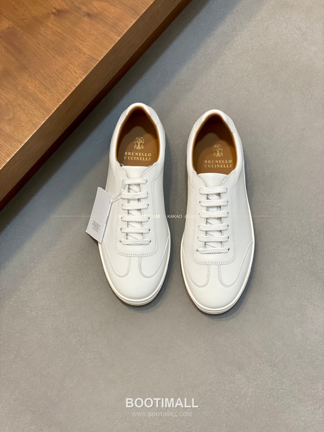 브루넬로쿠치넬리 캐시미어 스웨이드 펀칭 로고 레이스업 스니커즈 화이트 Brunello Cucinelli Cashmere Suede Perforated Logo Lace-Up Sneakers 1