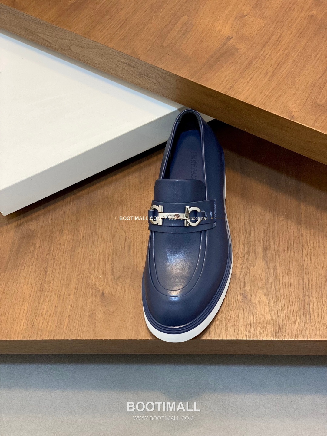 페레가모 페이턴트 송아지가죽 로고 슬립온 모카신 로퍼 네이비 Ferragamo Patent Calfskin Logo Slip-On Moccasin Loafers 6