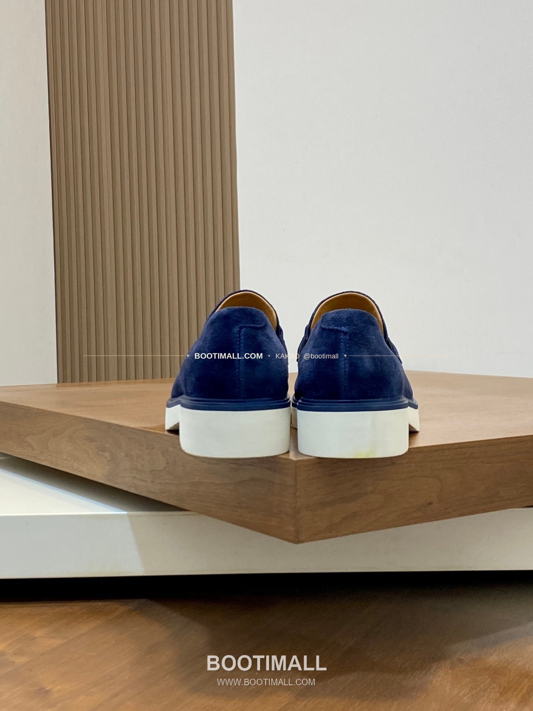 페레가모 페이턴트 송아지가죽 로고 슬립온 모카신 로퍼 스웨이드 네이비 Ferragamo Patent Calfskin Logo Slip-On Moccasin Loafers 8