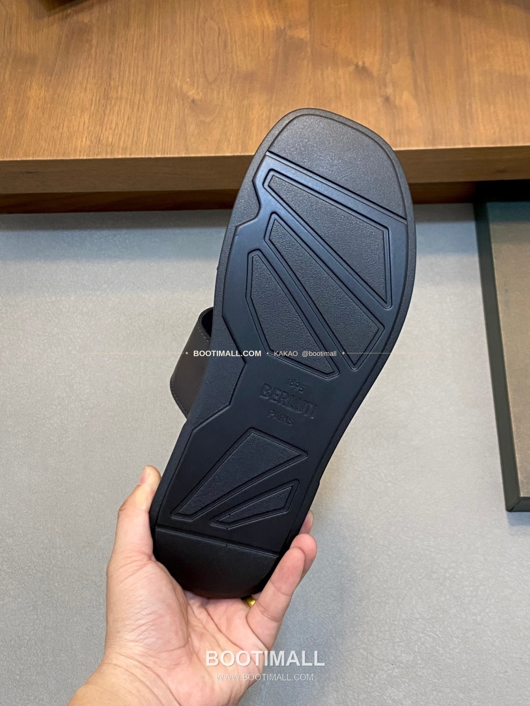 벨루티 베네치아가죽 핸드페인팅 슬립온 샌들 브라운 Berluti Venezia Calfskin Hand Painted Slip-On Sandals 8