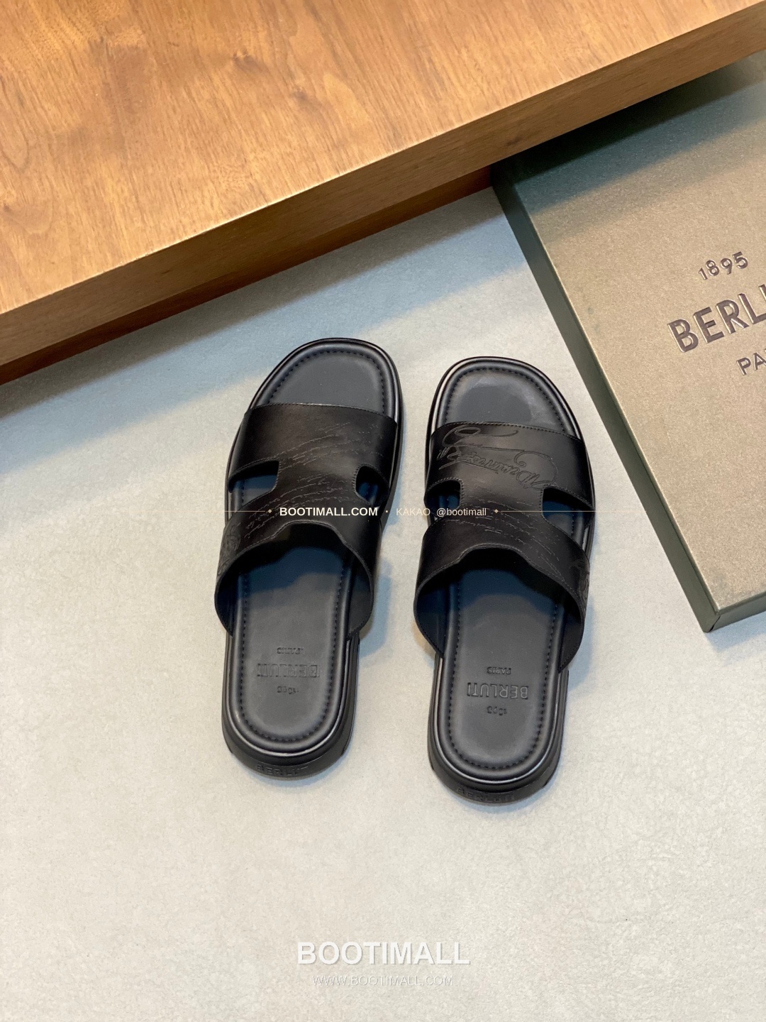 벨루티 베네치아가죽 핸드페인팅 슬립온 샌들 블랙 Berluti Venezia Calfskin Hand Painted Slip-On Sandals 5