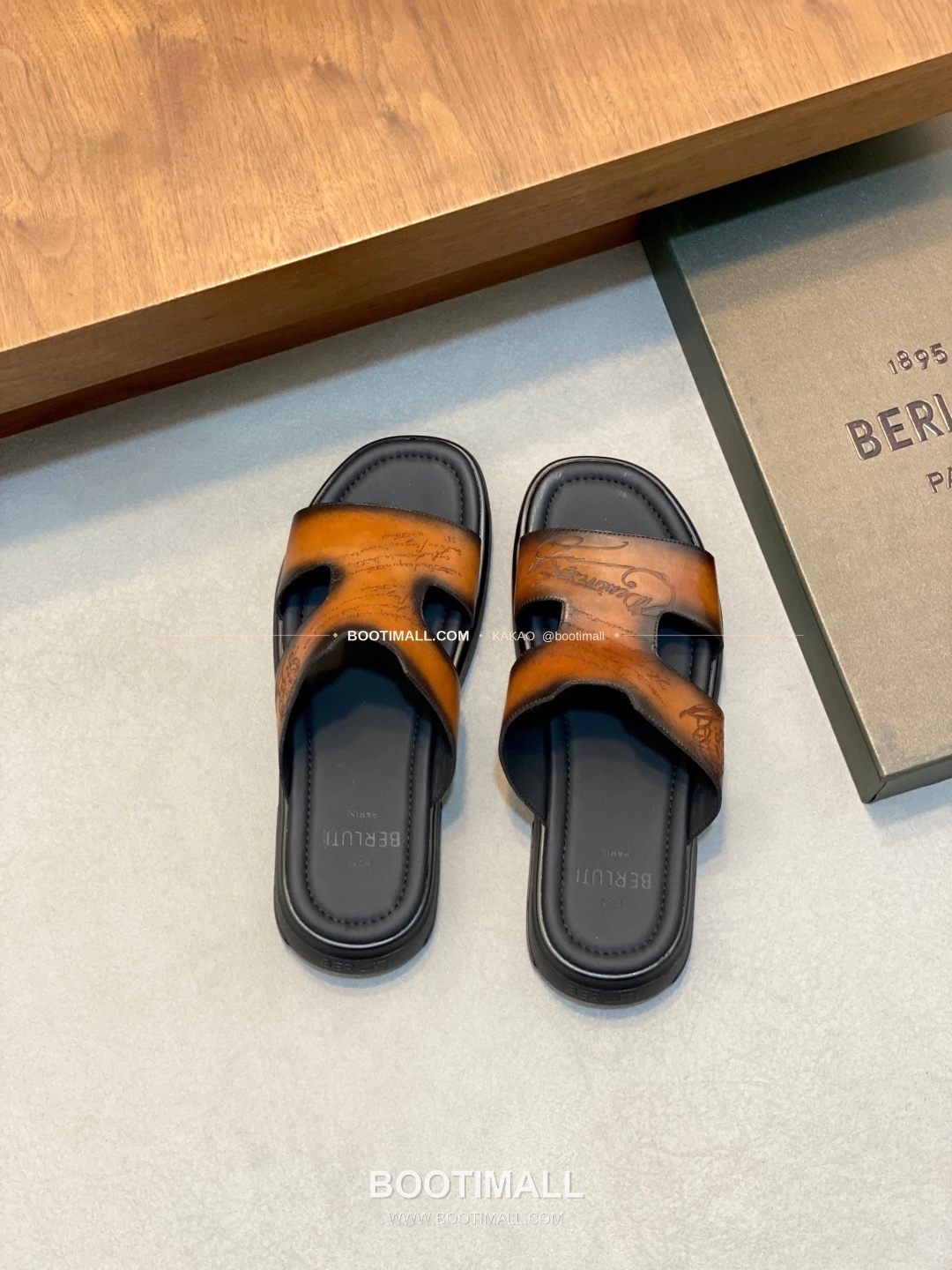 벨루티 베네치아가죽 핸드페인팅 슬립온 샌들 Berluti Venezia Calfskin Hand Painted Slip-On Sandals 5