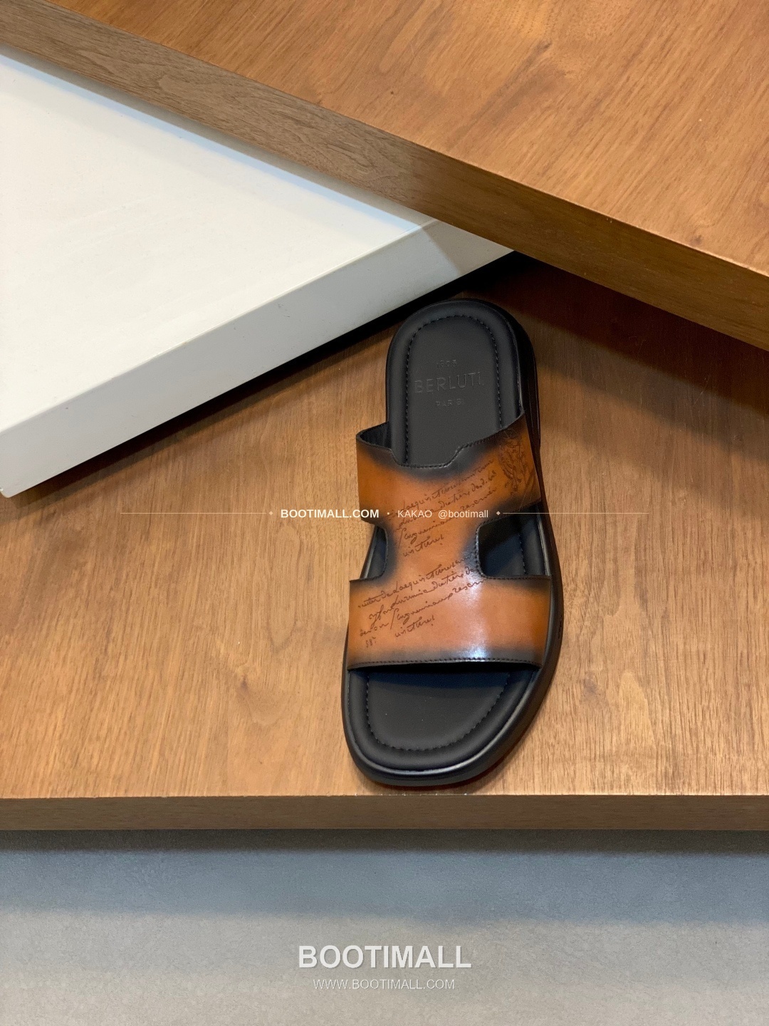 벨루티 베네치아가죽 핸드페인팅 슬립온 샌들 Berluti Venezia Calfskin Hand Painted Slip-On Sandals 9