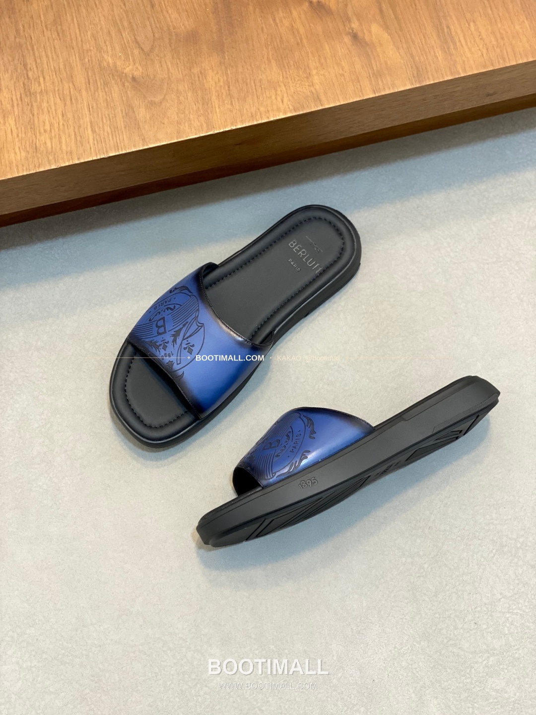 벨루티 베네치아가죽 핸드페인팅 슬라이드 샌들 블루 Berluti Venezia Calfskin Hand Painted Slide Sandals 6