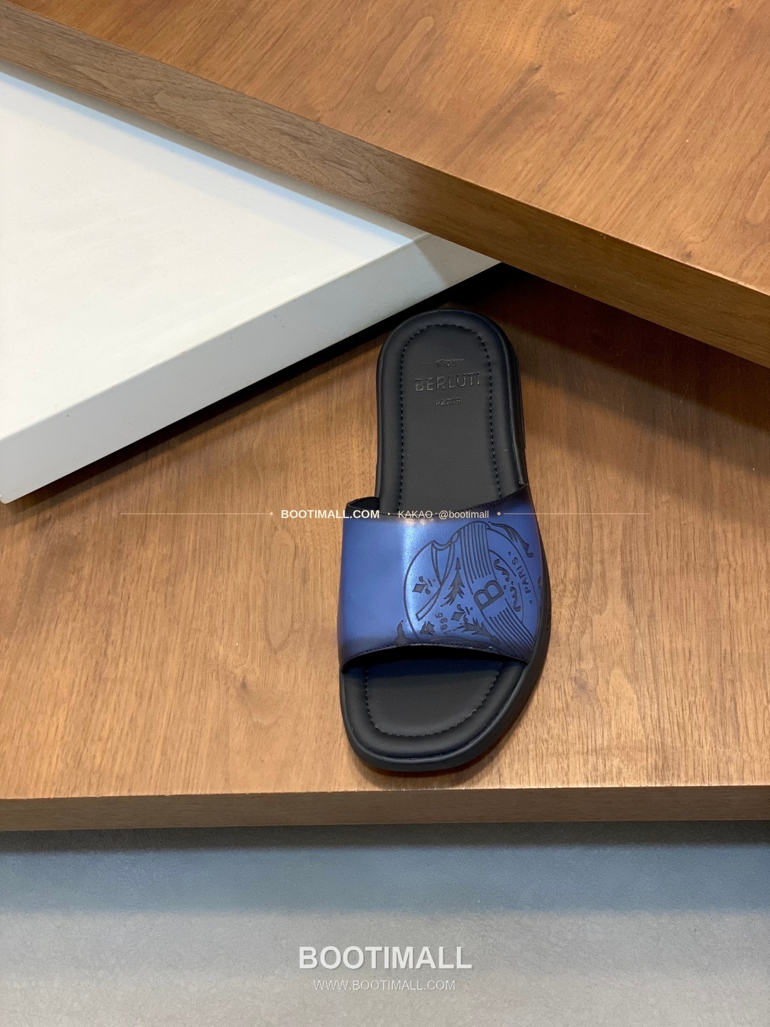 벨루티 베네치아가죽 핸드페인팅 슬라이드 샌들 블루 Berluti Venezia Calfskin Hand Painted Slide Sandals 9