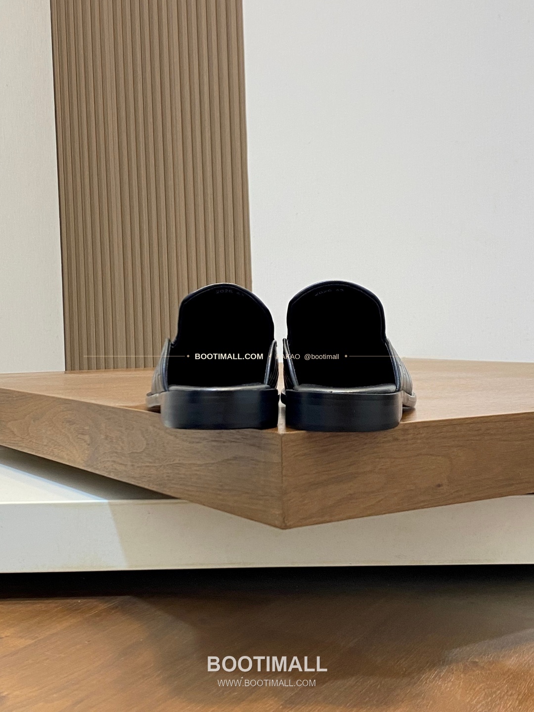 벨루티 송아지가죽 로고 슬립온 하프 샌들 네이비 Berluti Calfskin Logo Slip-On Half Sandals 8