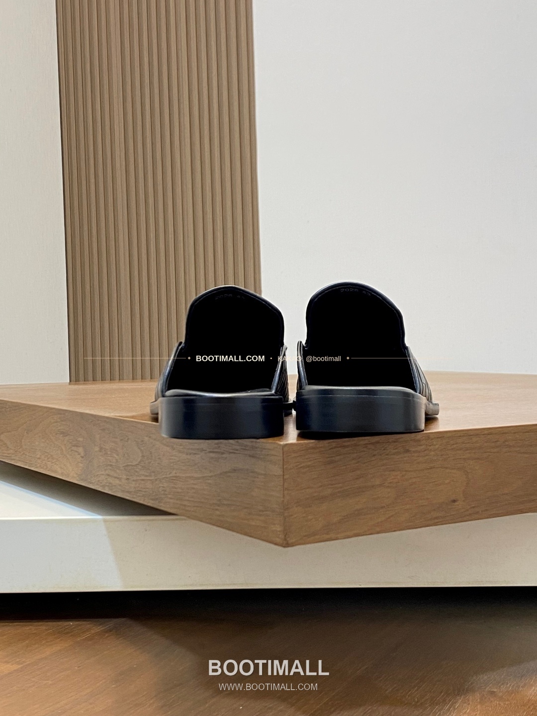 벨루티 송아지가죽 로고 슬립온 하프 샌들 블랙 Berluti Calfskin Logo Slip-On Half Sandals 8