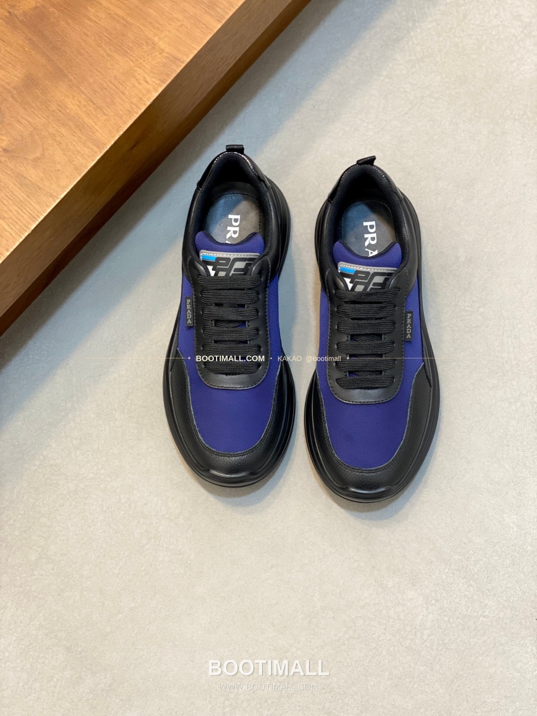 프라다 송아지가죽 나일론 믹스 로고 레이스업 스니커즈 네이비 Prada Calfskin Nylon Mix Logo Lace-Up Sneakers 1