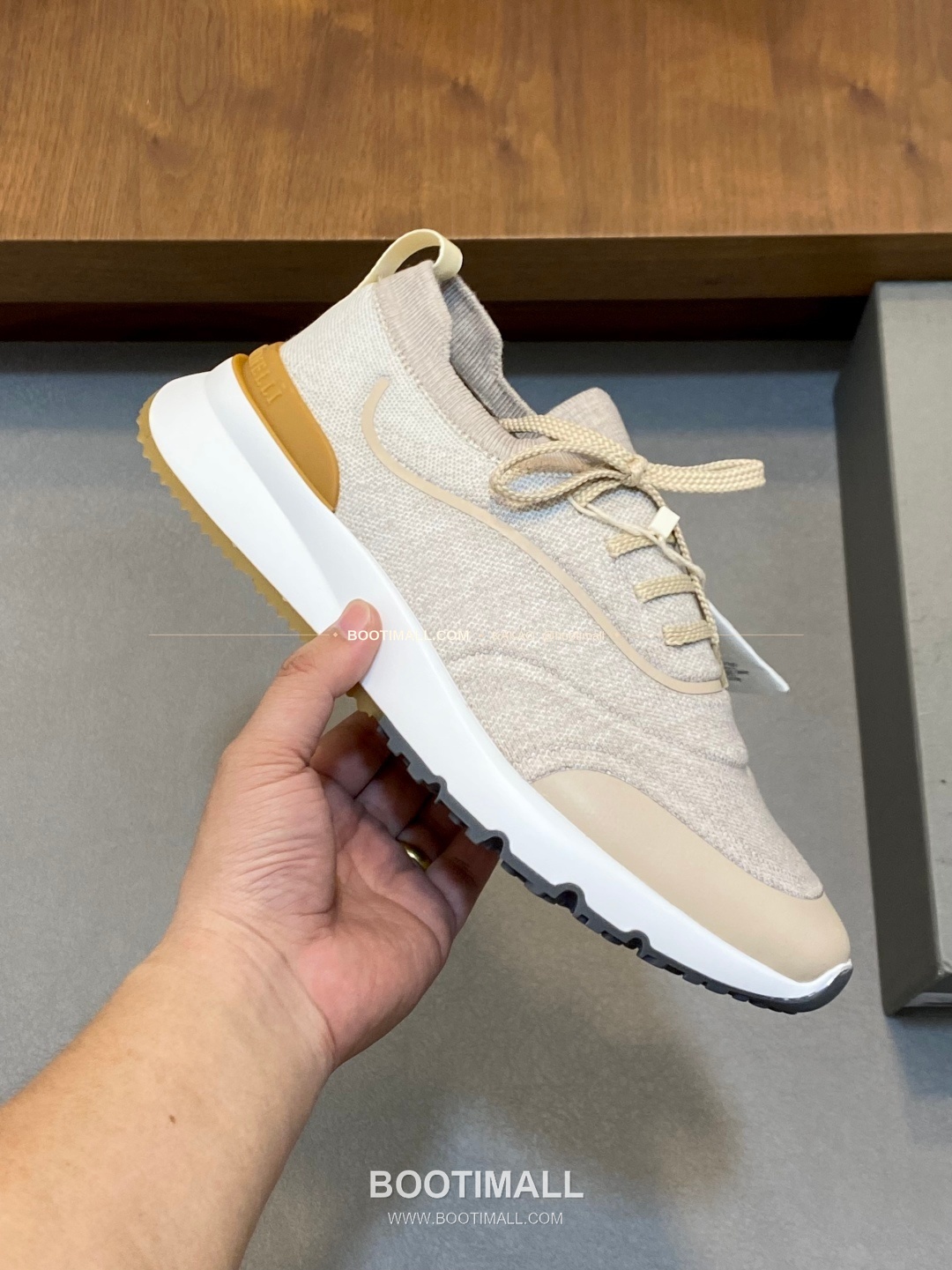 브루넬로쿠치넬리 스웨이드 플라이니트 믹스 로고 레이스업 스니커즈 베이지 Brunello Cucinelli Suede Flyknit Mix Logo Lace-Up Sneakers 4