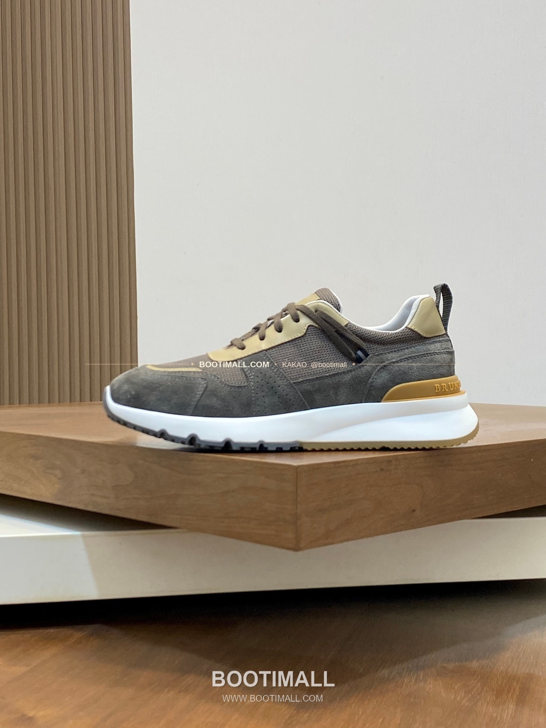 브루넬로쿠치넬리 캐시미어 스웨이드 펀칭 레이스업 스니커즈 Brunello Cucinelli Cashmere Suede Perforated Lace-Up Sneakers 2