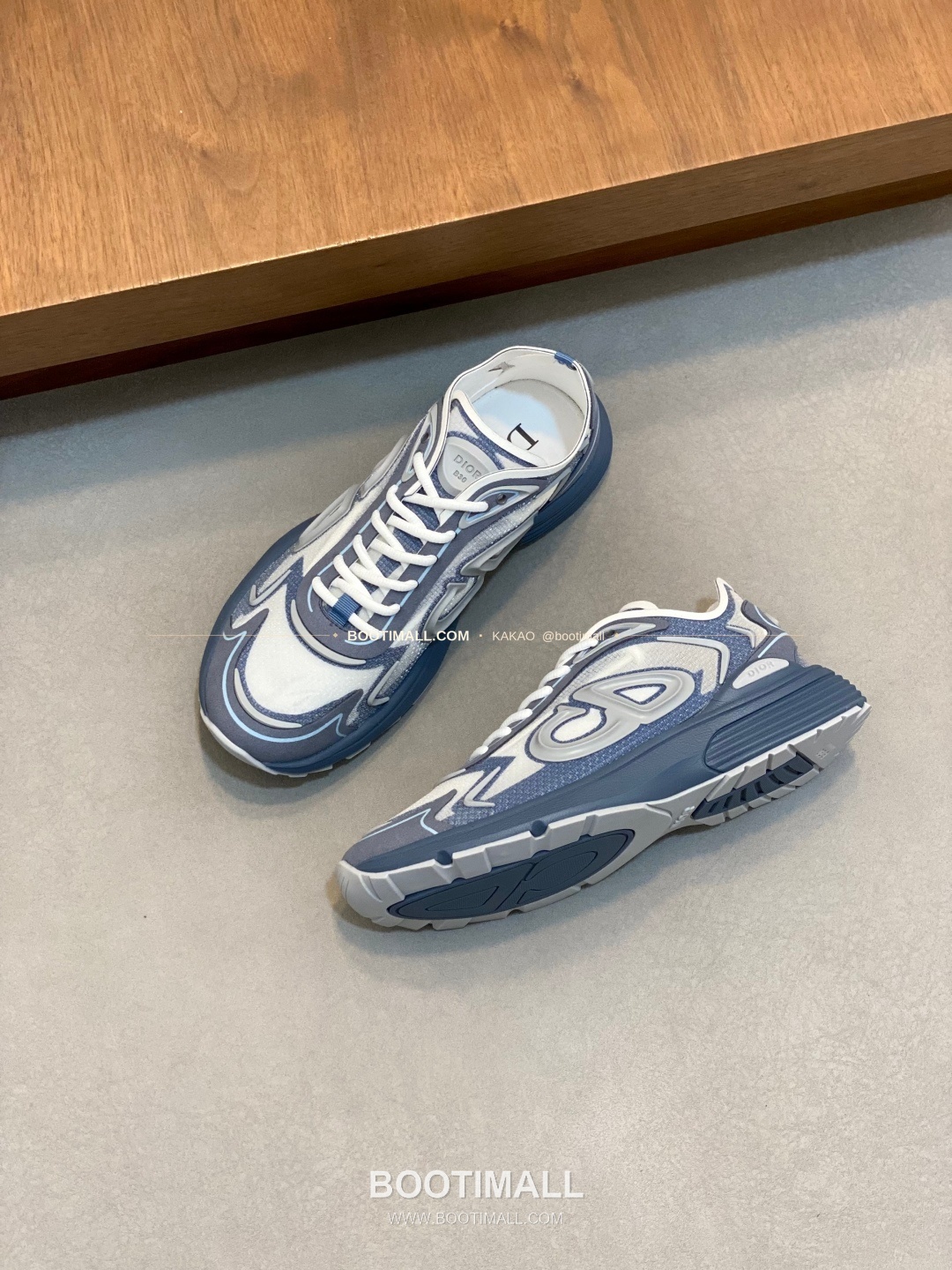 디올 B30 카운트다운 테크 메쉬 로고 레이스업 스니커즈 그레이 Dior B30 Countdown Tech Mesh Logo Lace-Up Sneakers 5