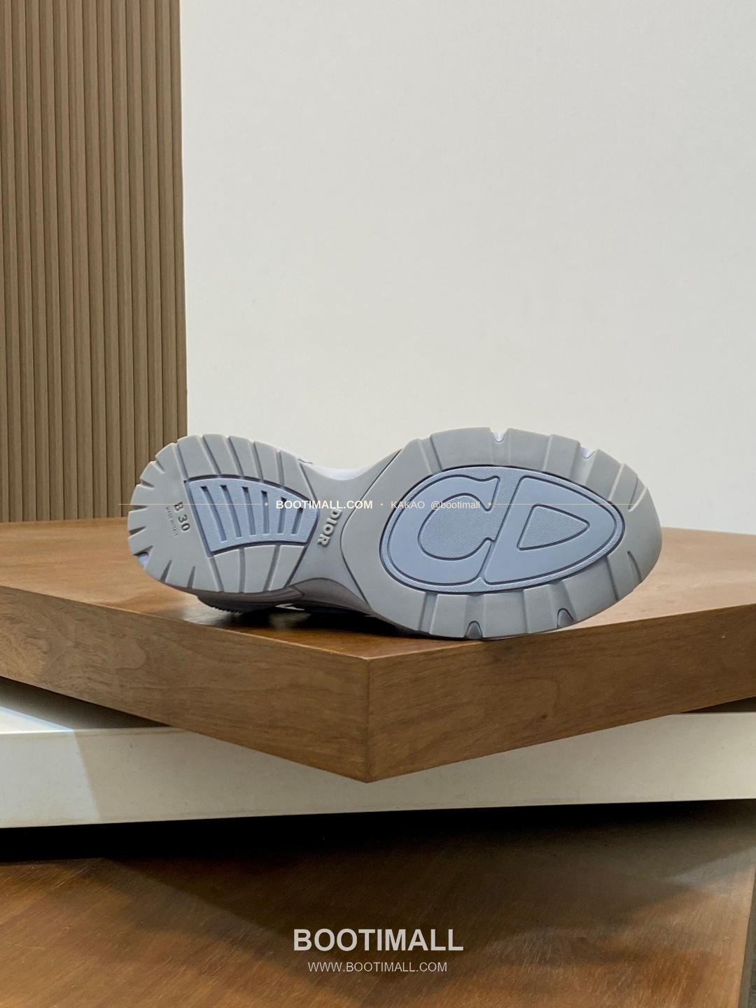 디올 B30 카운트다운 테크 메쉬 로고 레이스업 스니커즈 Dior B30 Countdown Tech Mesh Logo Lace-Up Sneakers 9