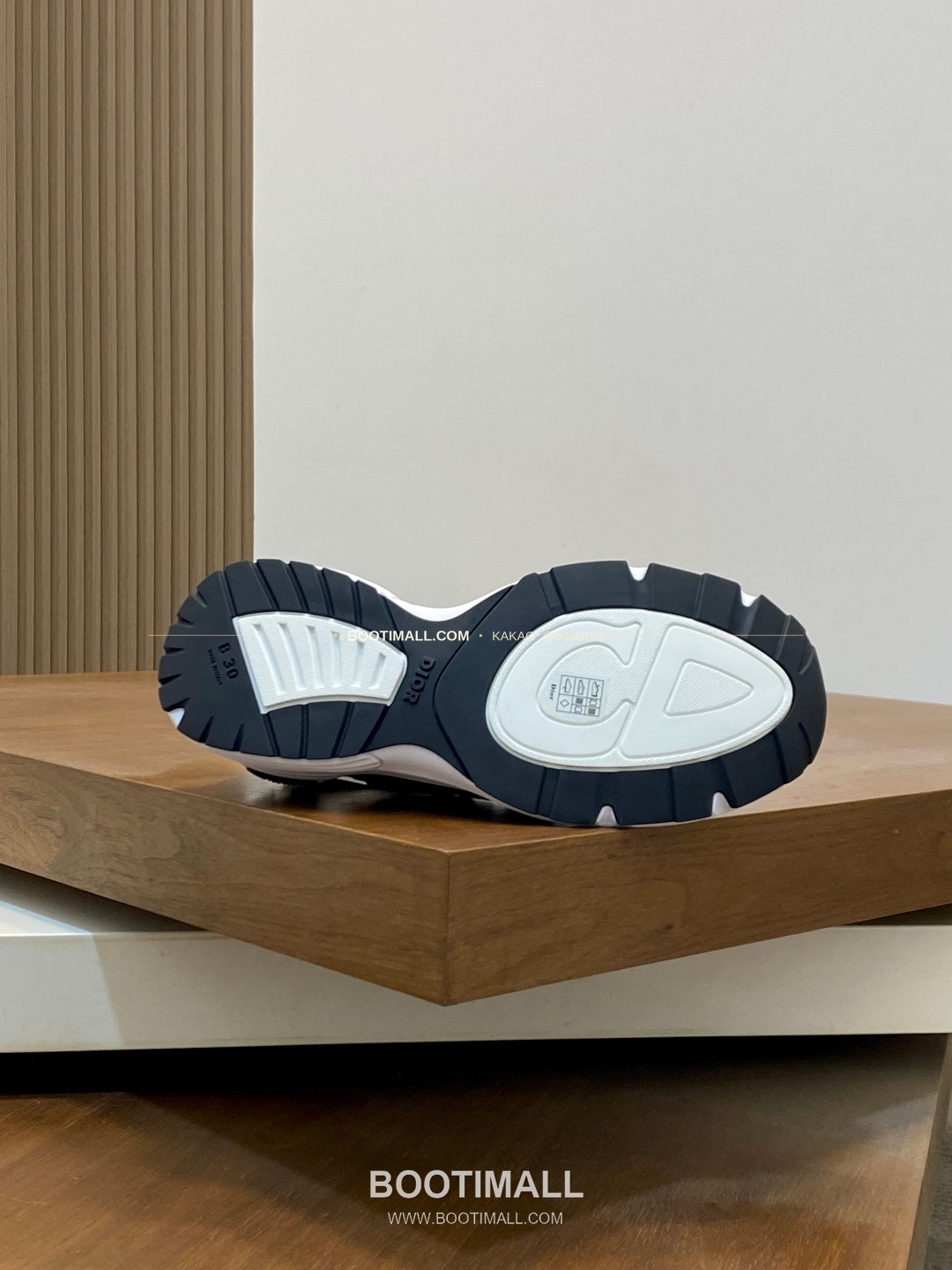 디올 B30 카운트다운 테크 메쉬 로고 레이스업 스니커즈 Dior B30 Countdown Tech Mesh Logo Lace-Up Sneakers 9