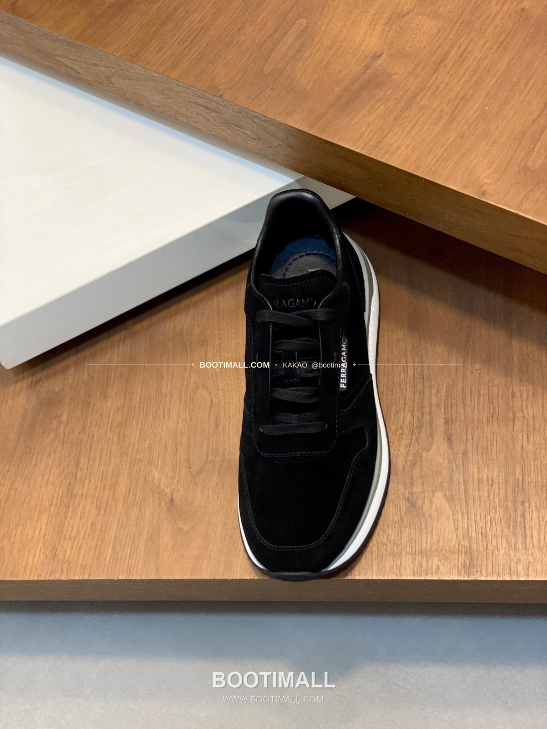 페레가모 스웨이드 레더 로고 히든레이스 스니커즈 블랙 Ferragamo Suede Leather Logo Hidden Lace Sneakers 6