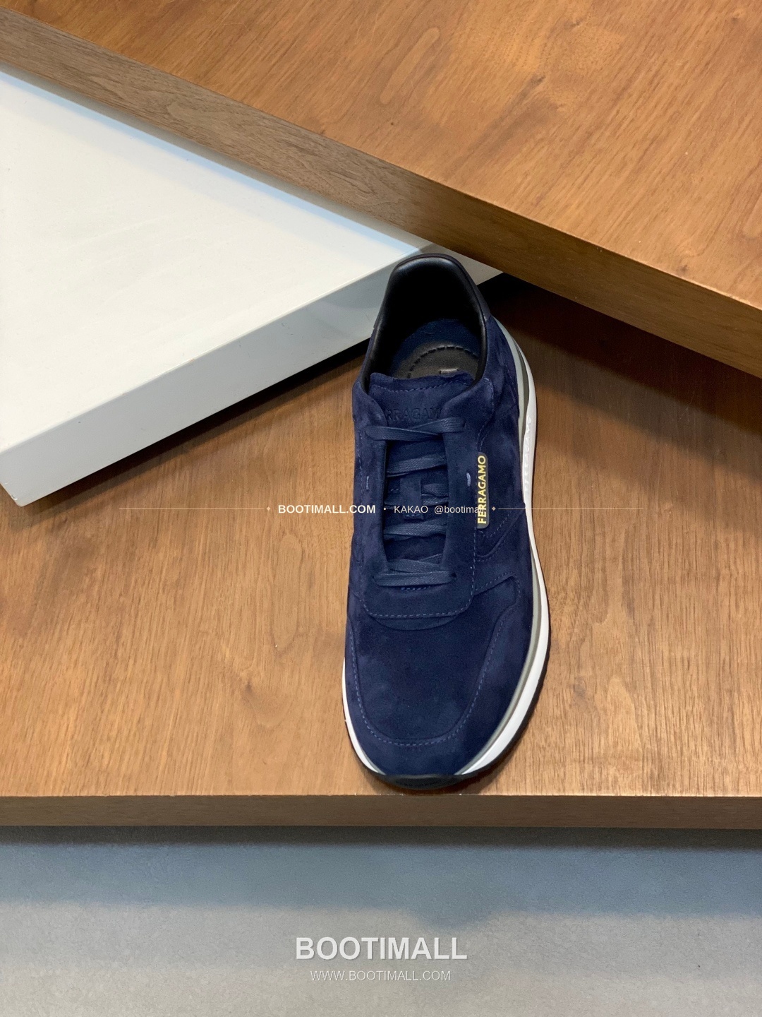 페레가모 스웨이드 레더 로고 히든레이스 스니커즈 네이비 Ferragamo Suede Leather Logo Hidden Lace Sneakers 6