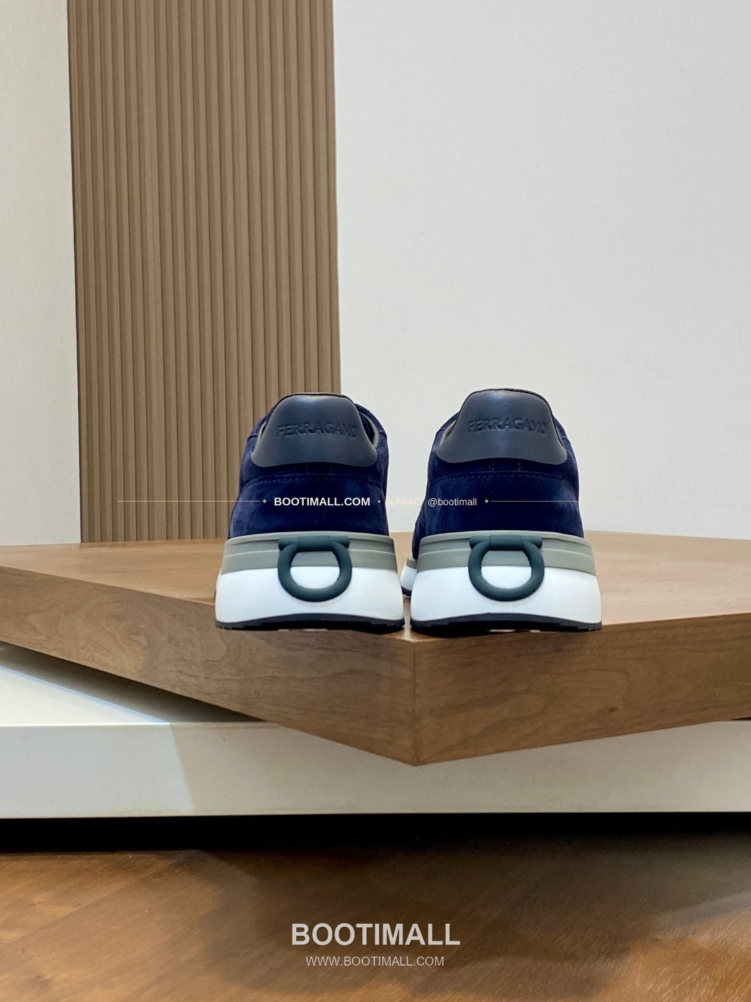 페레가모 스웨이드 레더 로고 히든레이스 스니커즈 네이비 Ferragamo Suede Leather Logo Hidden Lace Sneakers 8