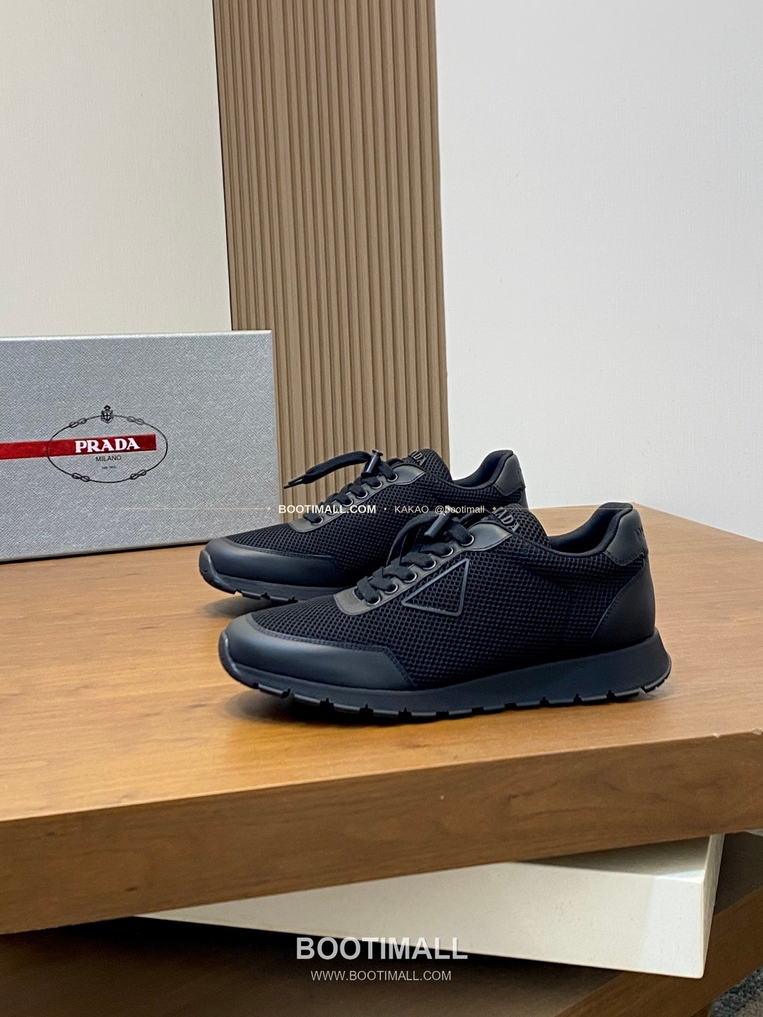 프라다 테크패브릭 송아지가죽 기하학 스티치 로고 레이스업 스니커즈 블랙 Prada Tech Fabric Calfskin Geometric Stitch Logo Lace-Up Sneakers 3