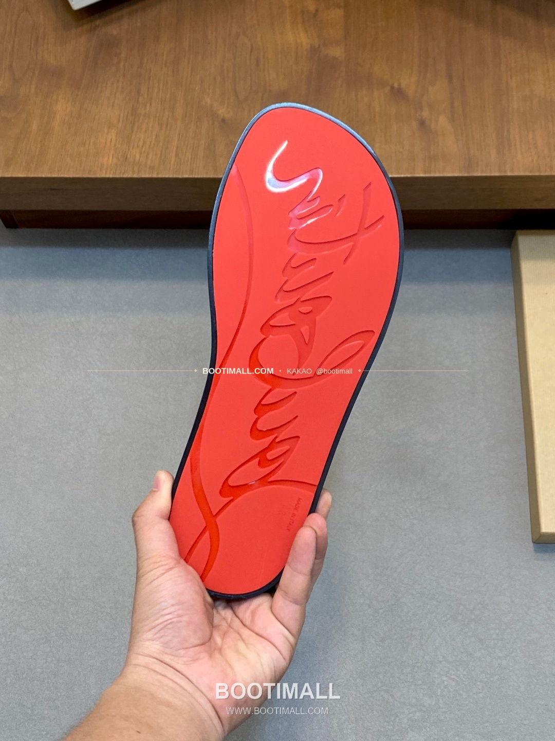 크리스찬루부탱 스트랩 로고 샌들 블랙 Christian Louboutin Strap Logo Sandals 8