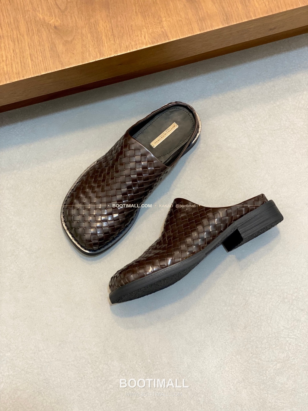 보테가베네타 인트레치아토 가죽 슬립온 슬라이드 샌들 브라운 Bottega Veneta Intrecciato Leather Slip-On Slide Sandals 5