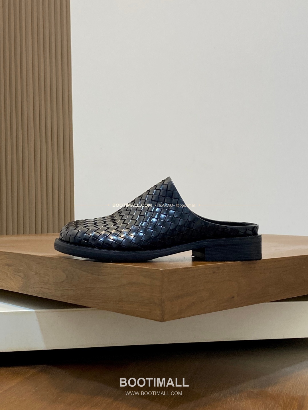 보테가베네타 인트레치아토 가죽 슬립온 슬라이드 샌들 블랙 Bottega Veneta Intrecciato Leather Slip-On Slide Sandals 2