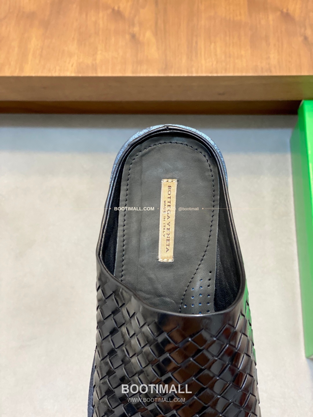 보테가베네타 인트레치아토 가죽 슬립온 슬라이드 샌들 블랙 Bottega Veneta Intrecciato Leather Slip-On Slide Sandals 7