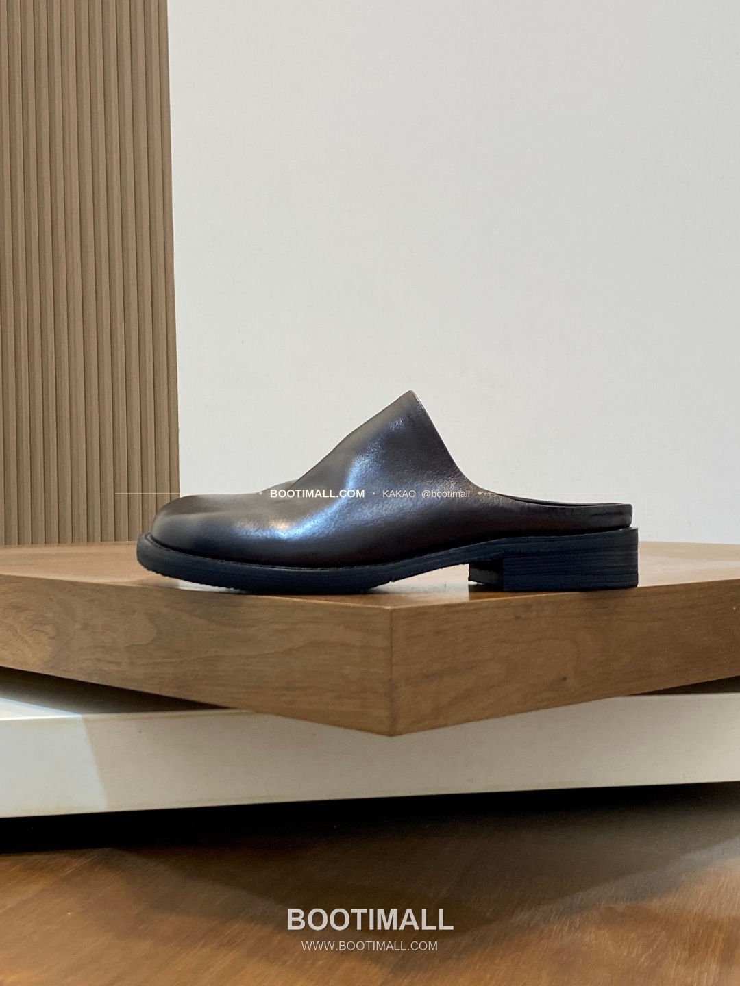 보테가베네타 인트레치아토 가죽 슬립온 샌들 브라운 Bottega Veneta Intrecciato Leather Slip-On Sandals 3