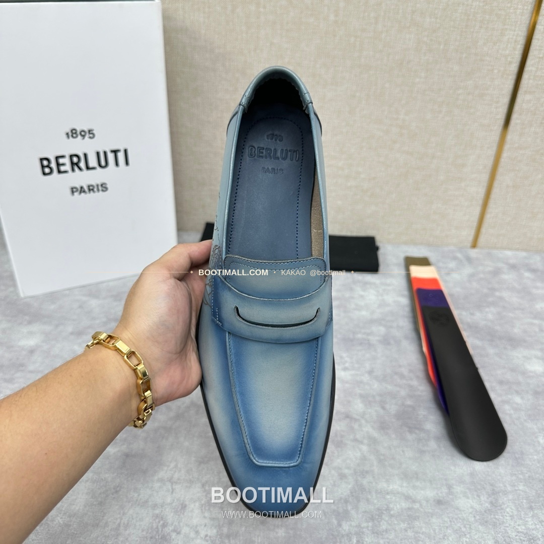 벨루티 로렌조 송아지가죽 스크리토 로퍼 Berluti Lorenzo Calfskin Scritto Loafers 5