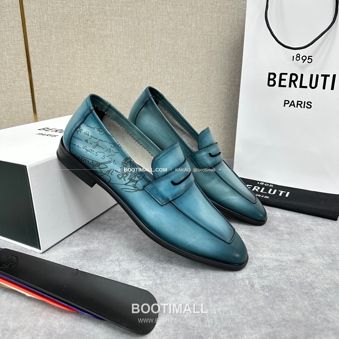 벨루티 로렌조 송아지가죽 스크리토 로퍼 Berluti Lorenzo Calfskin Scritto Loafers 2