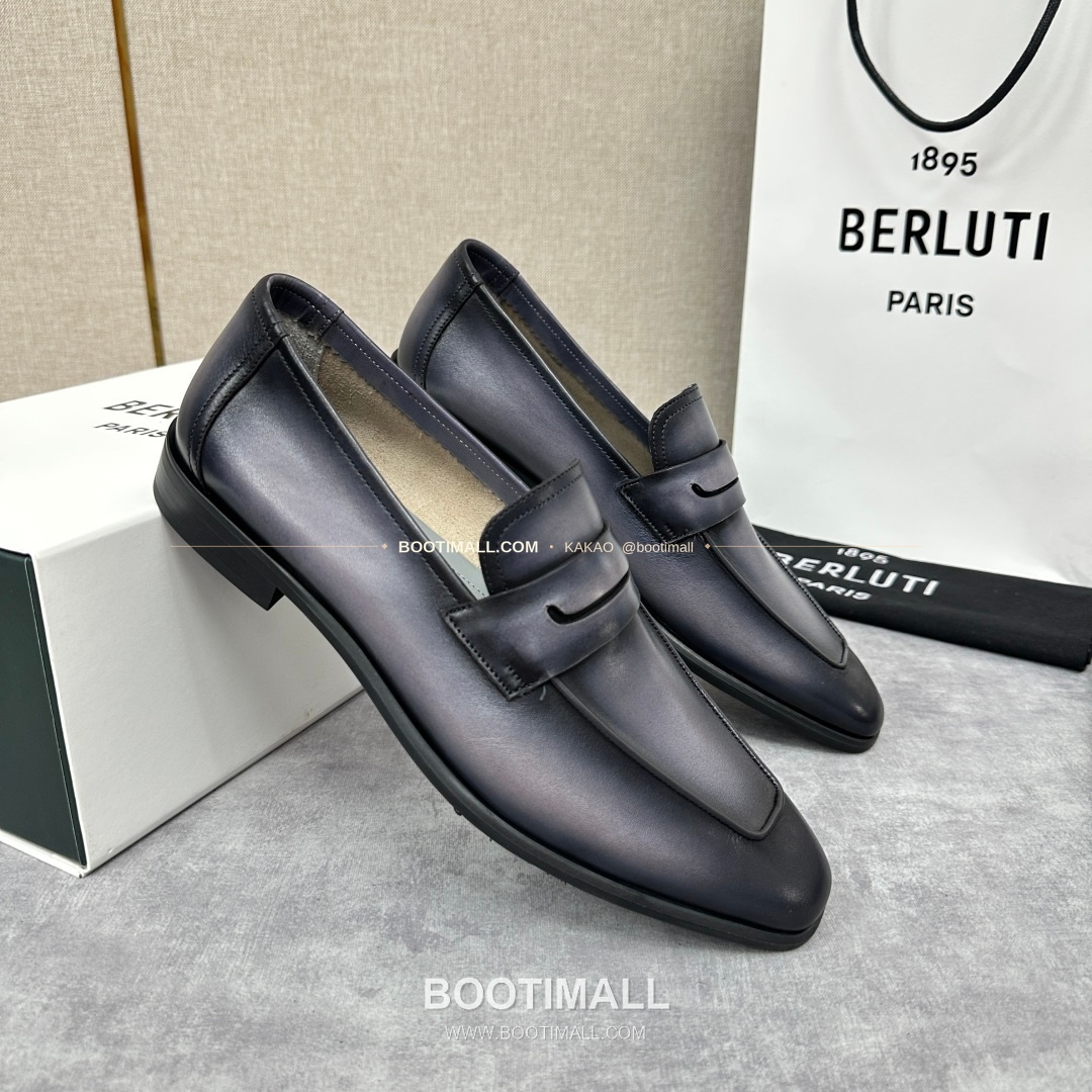 벨루티 로렌조 송아지가죽 스크리토 로퍼 Berluti Lorenzo Calfskin Scritto Loafers 2