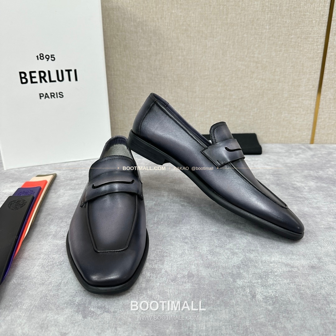벨루티 로렌조 송아지가죽 스크리토 로퍼 Berluti Lorenzo Calfskin Scritto Loafers 7