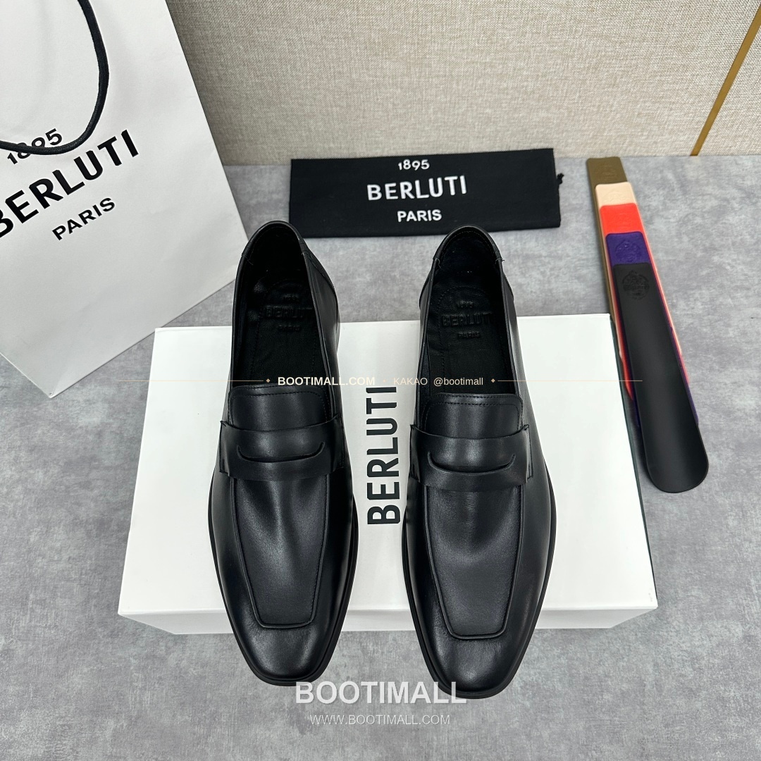 벨루티 로렌조 송아지가죽 스크리토 로퍼 Berluti Lorenzo Calfskin Scritto Loafers 1
