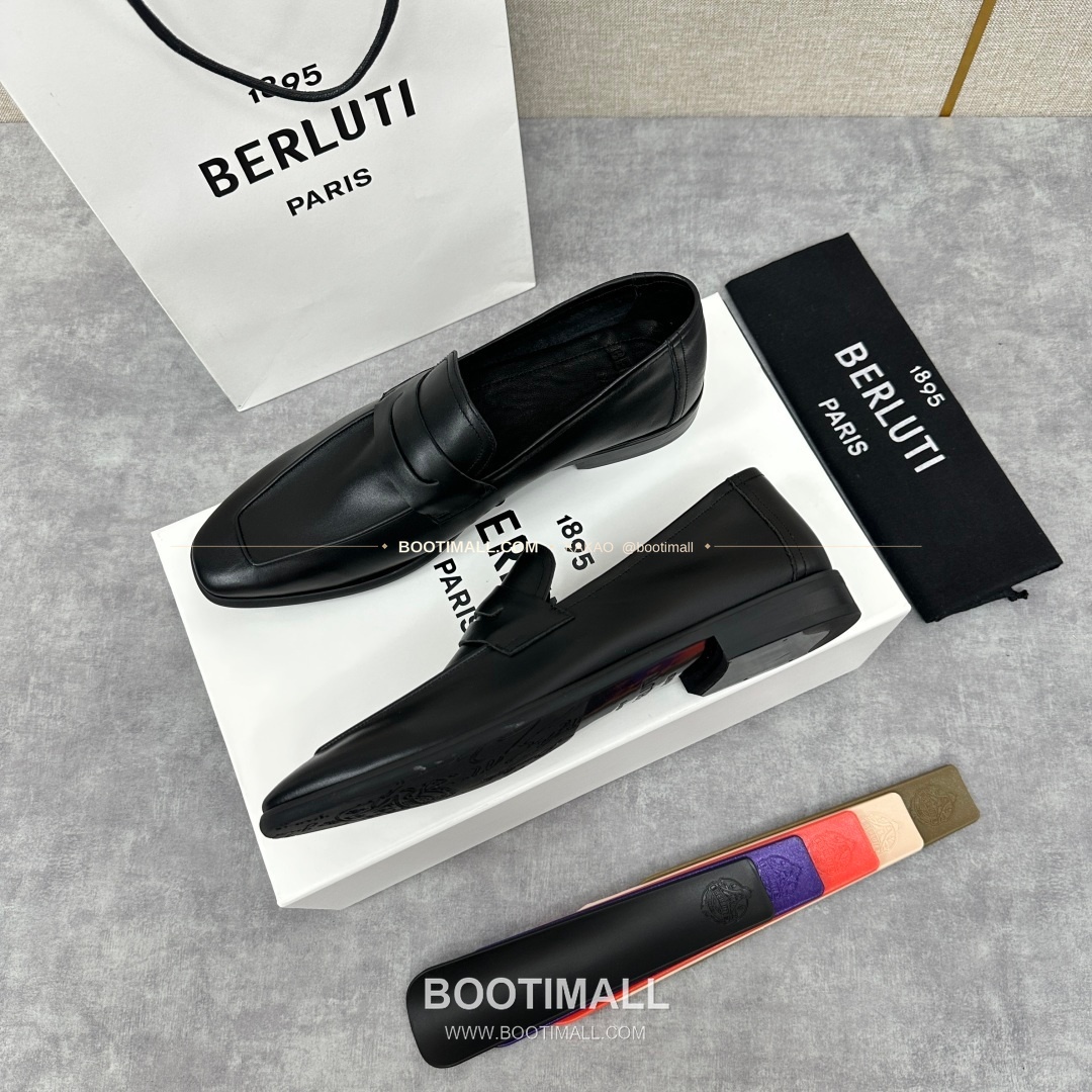 벨루티 로렌조 송아지가죽 스크리토 로퍼 Berluti Lorenzo Calfskin Scritto Loafers 3