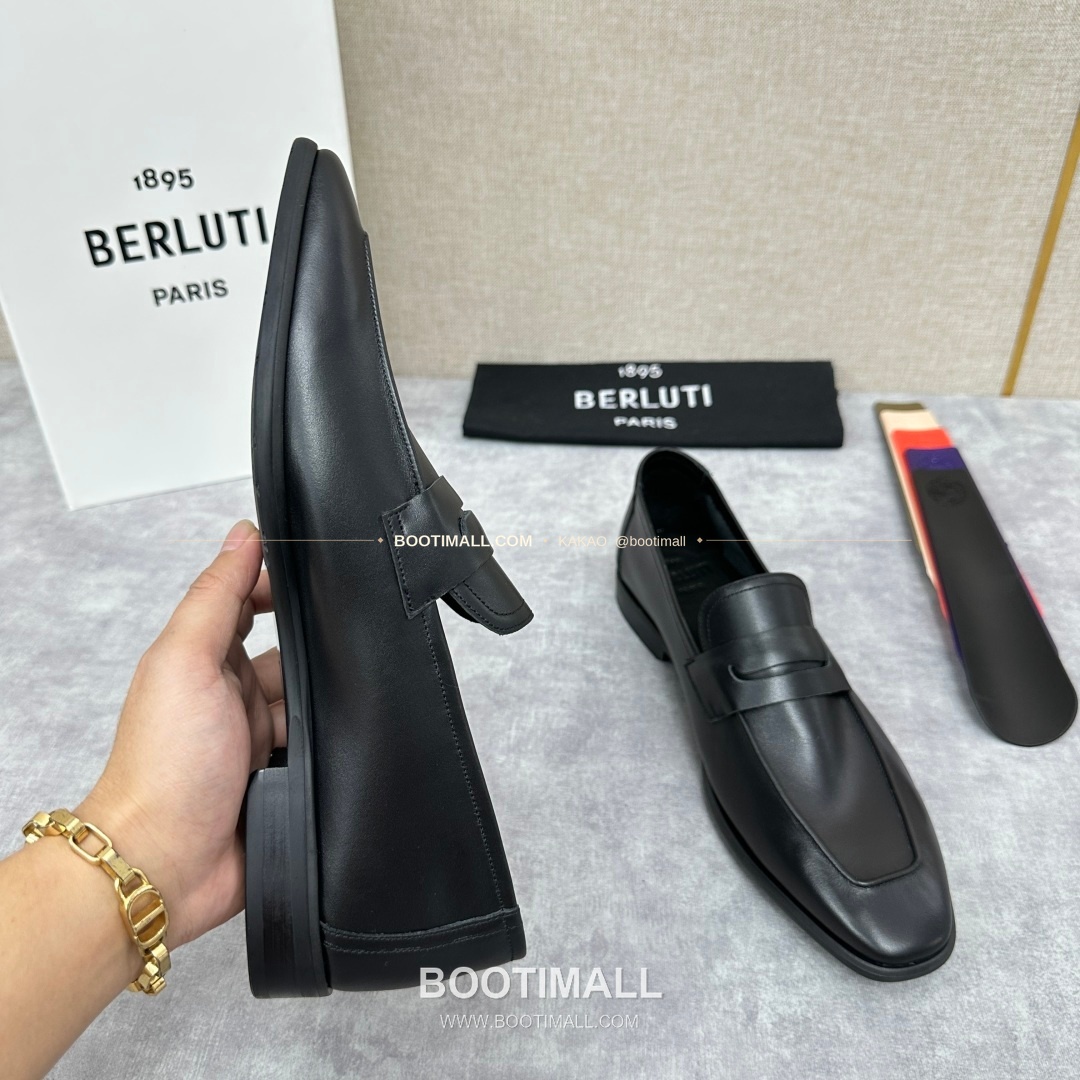 벨루티 로렌조 송아지가죽 스크리토 로퍼 Berluti Lorenzo Calfskin Scritto Loafers 6